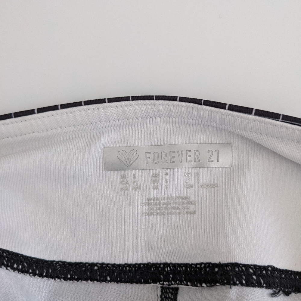 Forever 21 workout legging size small - Picture 2 of 3